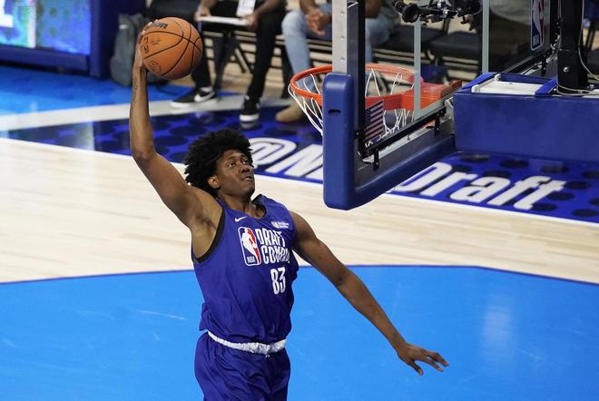 击败了传统 击败了传统