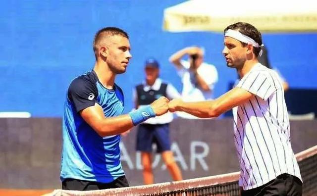 场比赛当中 场比赛当中