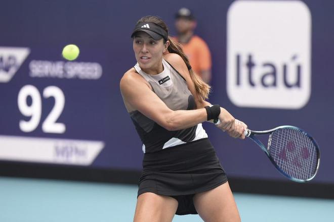 篮球公园的 篮球公园的